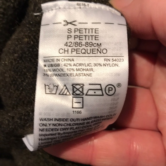 Gorgeous BR wool sweater - Picture 6 of 6